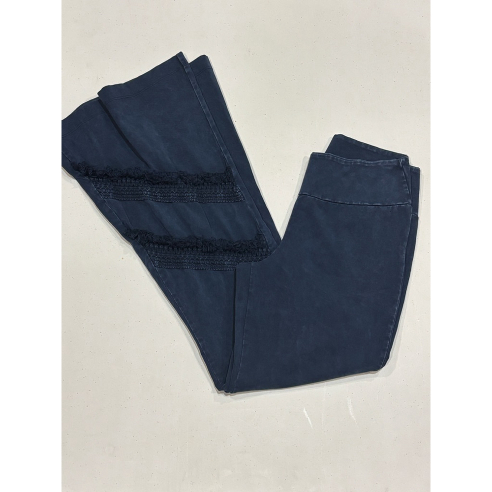 Chatoyant Blue Mineral Washed Flare & Wide Leg Woman’s Pants Size Medium